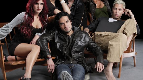 Descubra por que Dulce Maria e Alfonso Herrera não vão participar da live do RBD