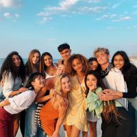 Após chegada de Mélanie, Now United anuncia busca pelo 18º integrante