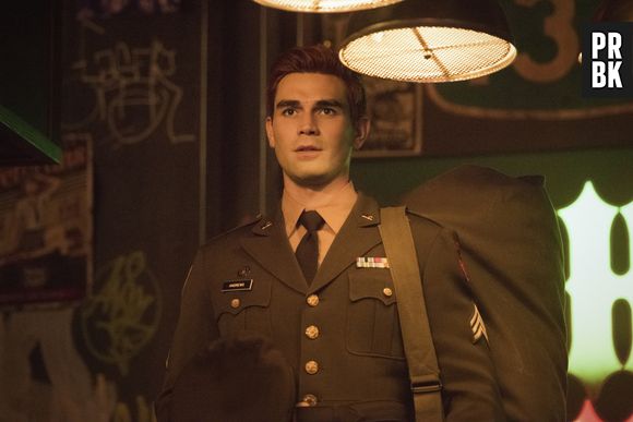 "Riverdale", 5ª temporada: Archie Andrews retorna do exército após sete anos.