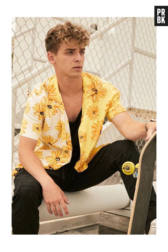 Coleção de roupas do Now United tem várias opções de camisas de botão