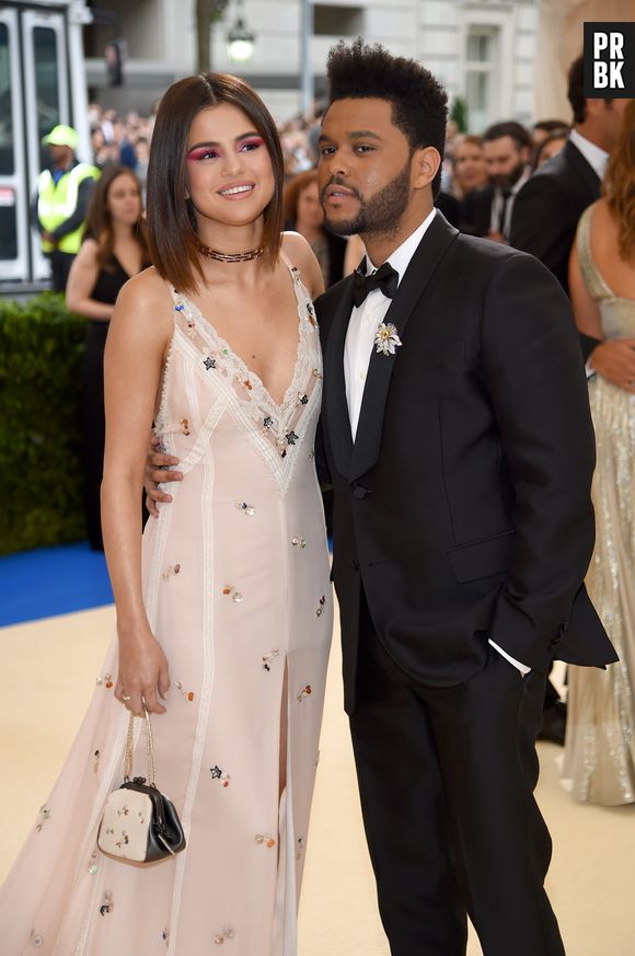 Após romper com Selena Gomez, The Weeknd usou o término do namoro para mandar algumas indiretas à ex em suas músicas do álbum "My Dear Melancholy"