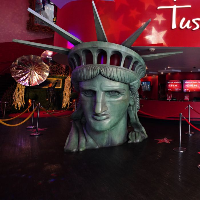Madame Tussauds é uma franquia mundial de museus, com estátuas de cera de celebridades