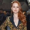 Madelaine Petsch revela estilo favorito: "Eu também tenho um milhão de pares de jeans de cintura alta e estou gostando muito de botas com minissalto"