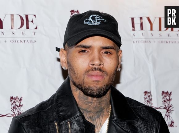 Em 2020, Chris Brown foi surpreendido com a presença de uma mulher em sua casa. A invasora teria afirmado que era "parceira de vida" do artista e acaba sendo retirada pelos seguranças