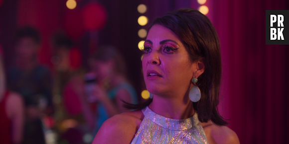 "Confissões de uma Garota Excluída" é baseado em um livro de Thalita Rebouças - que também aparece no filme