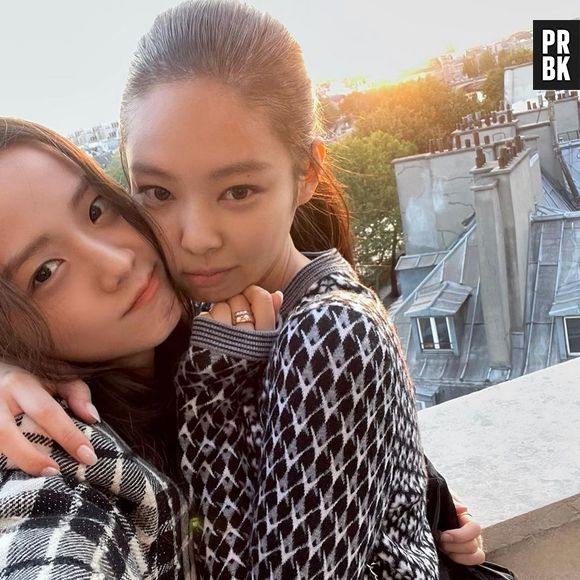 BLACKPINK estava quase completo em Paris. Jennie e Jisoo passaram alguns dias juntas