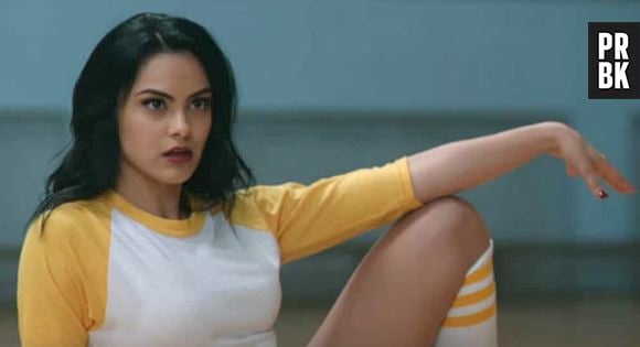 Veronica (Camila Mendes) é mostrada brigando com Reggie (Charles Melton) e lidando com um novo inimigo no teaser da 6ª temporada de "Riverdale"