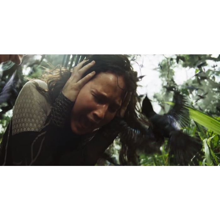 &quot;Jogos Vorazes: Em Chamas&quot; mostrará Katniss (Jennifer Lawrence) tentando sobreviver mais uma vez na arena