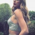 Taylor Swift r etrata suas primeiras experiências amorosas, decepções e sentimentos adolescentes de forma muito íntegra em álbum 