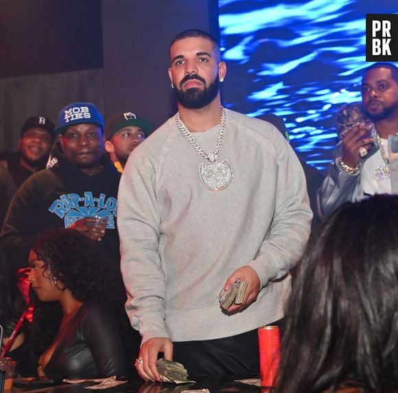 Drake vendeu mais de 4.35 milhões de unidades de discos em 2021