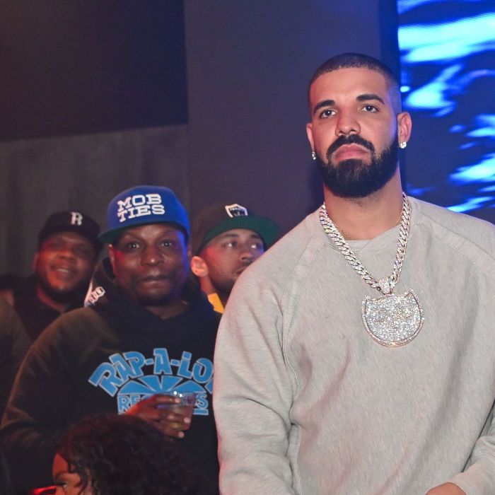  A assessoria de Drake não confirmou o motivo para retirada do artista na corrida para o Grammy 2022 