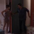  Em "Malha&ccedil;&atilde;o", Gael (Eriberto Le&atilde;o) invade o quarto de Karina (Isabella Santoni) atr&aacute;s de Pedro (Rafael Vitti) 