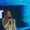 Tatá Werneck troca de look e investe em curtinho com detalhes neon no Prêmio Multishow 2021