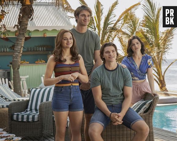 "A Barraca do Beijo" mostra Elle (Joey King) na dúvida entre quebrar as regras da sua amizade com Lee (Joel Courtney) ou deixar para lá sua paixão pelo irmão do seu melhor amigo, Noah (Jacob Elordi)