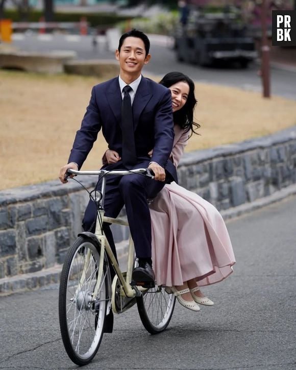 Jisoo, do BLACKPINK, e Jung Hae In são protagonistas de "Snowdrop"