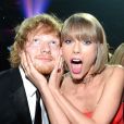 Taylor Swift e Ed Sheeran têm estratégias parecidas na carreira. Porém, ela é mais criticada do que o ruivo.