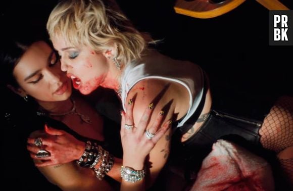 Clipe de Dua Lipa com Miley Cyrus foi acusado de queerbating