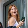 Kendall Jenner está arransando com cabelo ruivo na Europa. Chique!