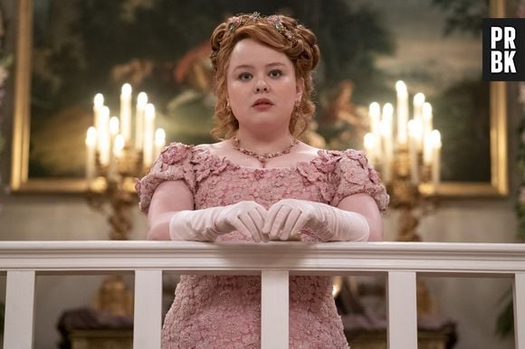 "Bridgerton", 2ª temporada: Nicola Coughlan elogia decisão de revelar identidade da Lady Whistledown no primeiro ano, para evitar decepções