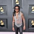 Grammy 2022: transparência marcou presença em look de  Lenny Kravitz  