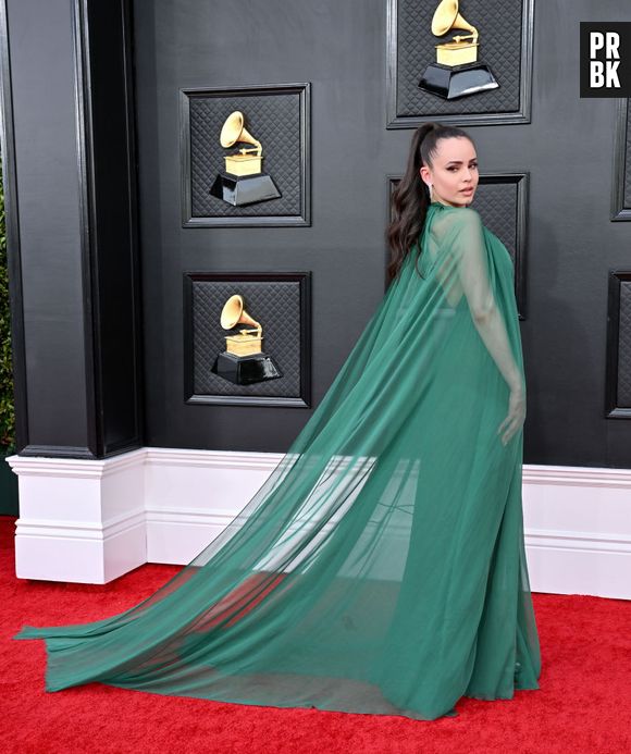 Grammy 2022: Sofia Carson foi uma das famosas que apostou no verde