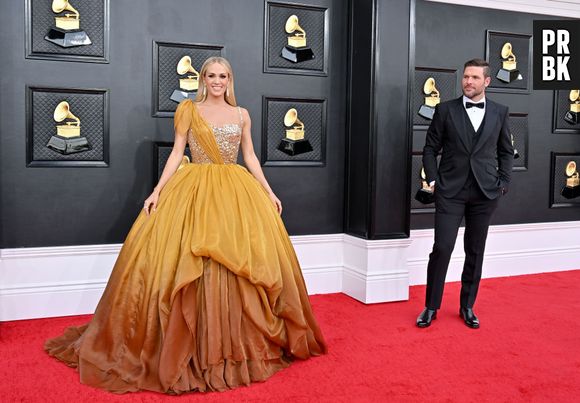Grammy 2022: vestidos bufantes marcaram presença, como o de Carrie Underwood