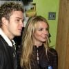 Britney Spears anunciou sua gravidez com o noivo Sam Ashgari em um post no Instagram nesta semana, seis meses após o término de sua tutela