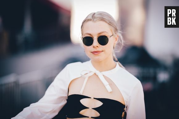 Com possibilidade de alteração na lei, Phoebe Bridgers declarou: "Eu já fiz um aborto [...] Todos deveriam ter acesso"