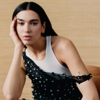 Dua Lipa 3 está próximo! Cantora dá spoiler de novo álbum em entrevista sincera