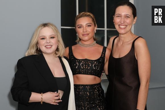 Nicola Coughlan, de "Bridgerton", e Florence Pugh posam juntas em evento 