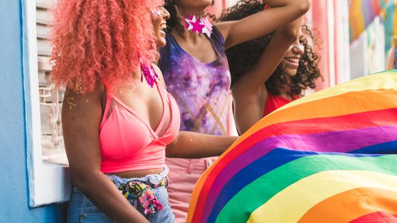 LGBTQIAP+ e divas pop: entenda a relação da comunidade com as cantoras