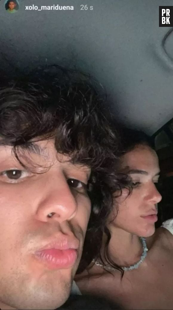 Xolo Maridueña posta foto com Bruna Marquezine