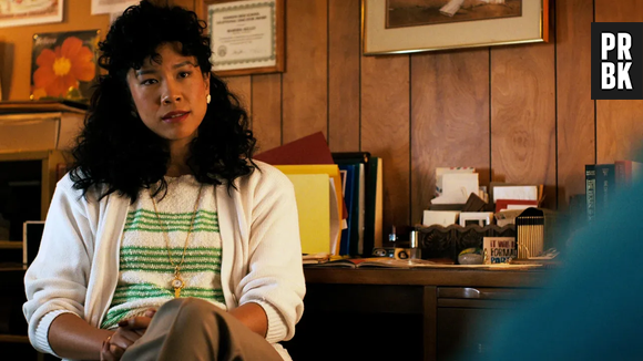 "Stranger Things 4": o colar da senhorita Kelly (Regina Ting Chen) chamou atenção