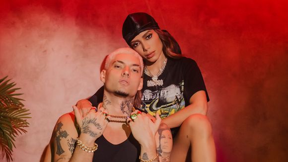 Anitta e Filipe Ret esquentam clima em "Tudo Nosso" com rap empoderado