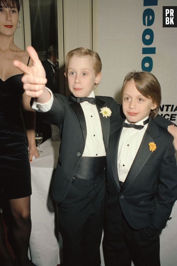 Macaulay Culkin e seu irmão, Kieran Kyle Culkin. O ator é mundialmente conhecido por seus filmes quando criança e, hoje, tem 41 anos