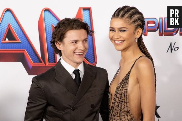 Zendaya usou vestido de teia para evento de "Homem-Aranha"