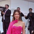 Barbiecore no Festival de Veneza: Alessandra Ambrosio foi de rosa