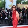 Festival de Veneza: Timothee Chalamet foi com macacão vermelho ousado