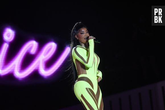 Mesmo após treta, Anitta reconhece que Ludmilla merecia se apresentar no Palco Mundo do Rock in Rio