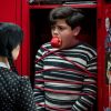 Wandinha (Jenna Ortega) e Pugsley (Isaac Ordonez) na Escola Nunca Mais em "Wandinha"