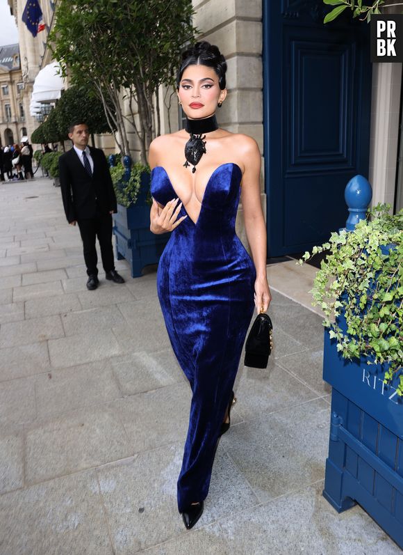 Paris Fashion Week: Kylie Jenner foi elogiada pelos looks na semana de moda