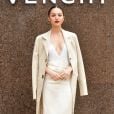 Paris Fashion Week: Olivia Rodrigo foi com look branco em evento da  Givenchy  
