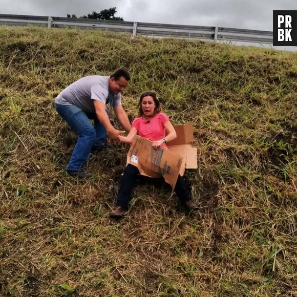 Susana Naspolini topou de tudo para mostrar problemas dos moradores do Rio de Janeiro, como falta de asfalto e buracos