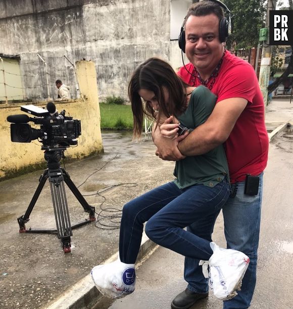 Susana Naspolini já colocou sofá e TV na rua para mostrar problemas do Rio de Janeiro