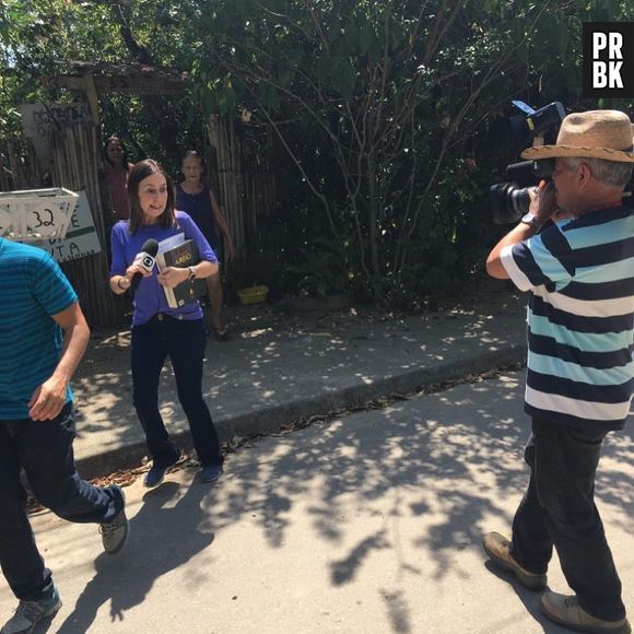 A repórter Susana Naspolini fez sucesso ao incentivar o público a não desistir montada em um cavalinho pula pula