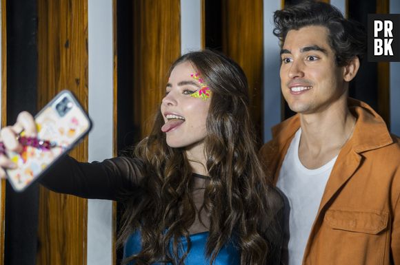 Giulia Be e Henry Zaga estrelam sucesso da Netflix, "Depois do Universo"