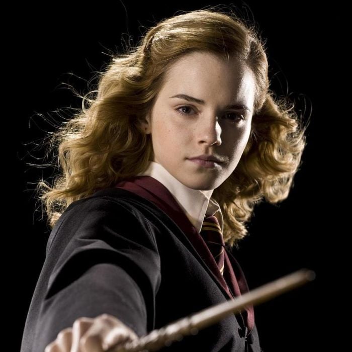  T&amp;aacute; a&amp;iacute; um cl&amp;aacute;ssico das fantasias. Desde o primeiro filme da franquia &quot;Harry Potter&quot;, em 2001, a galera adora se vestir de Hermione. 
