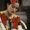 A Frida Kahlo, do filme "Frida", também é uma velha conhecida da galera que curte se fantasiar. Afinal, tem coisa melhor do que colocar um vestido florido e uma coroa de flores e sair por aí se sentindo uma diva? 