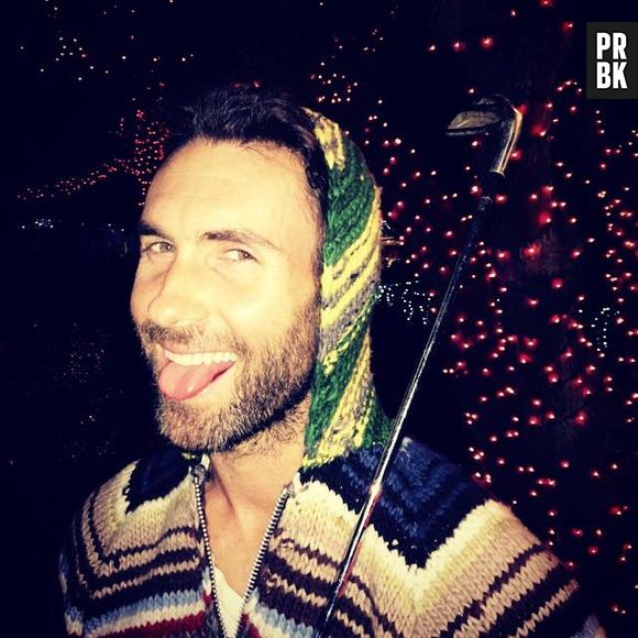 Líder do Maroon 5, Adam Levine é chamado de "sao dang" na China. O apelido significa "Adam flertador", porque o cara é simplesmente iressistível!