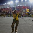 Copa do Mundo 2022: Maisa foi com calça metalizada para 2º jogo